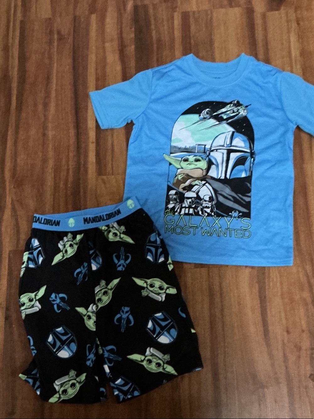 Disney Blue and Black Kids Pajama Set with Baby Yoda and Mandalorian Art Sz 6/7